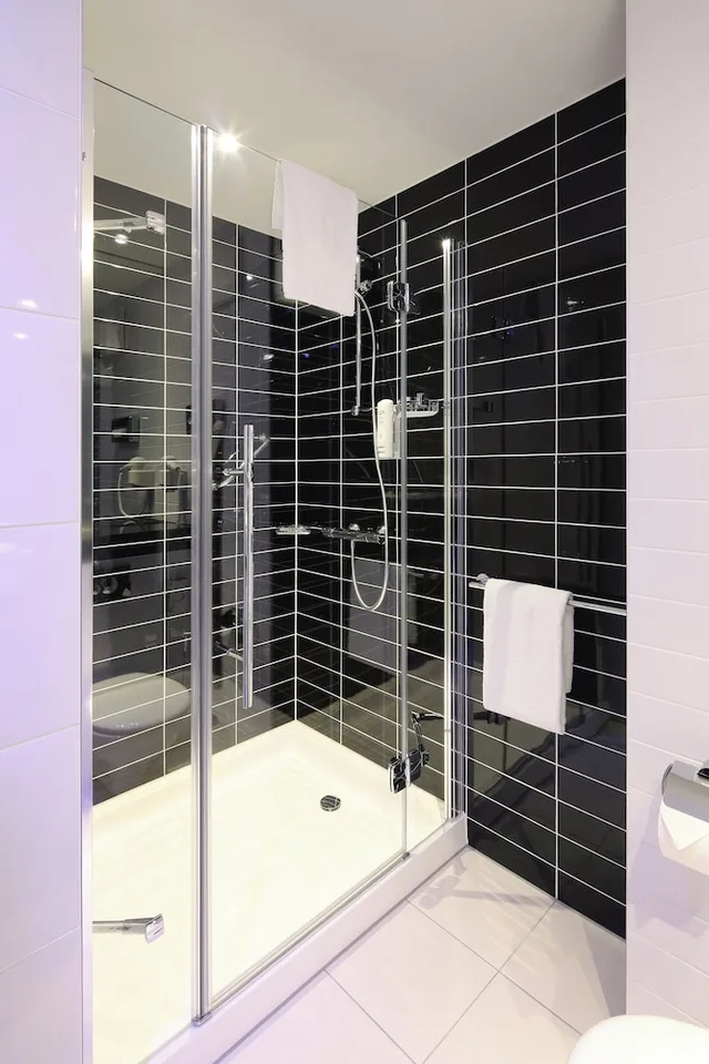غرفة قياسية بسريرين منفصلين، Holiday Inn Express Friedrichshafen 9/9