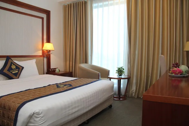 Deluxe Double, Rex Hotel 1/2