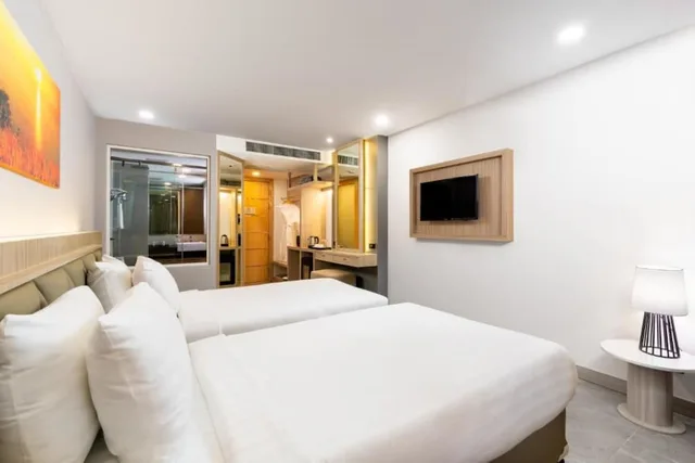 غرفة بريميوم سوبيريور بسريرين منفصلين، Clarian Hotel Beach Patong 10/10