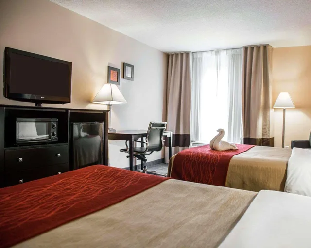 غرفة بسرير مزدوج، I-Drive Hotel at Universal 2/6