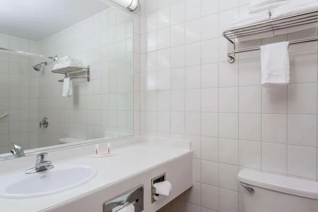 غرفة مفردة، Days Inn by Wyndham Woodbury Long Island 4/6