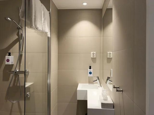 غرفة قياسية بسريرين منفصلين، Quality Hotel Leangkollen 6/6