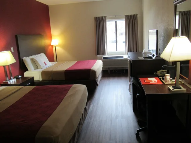 غرفة بسريرين كوين، Econo Lodge Carlisle Central 7/9
