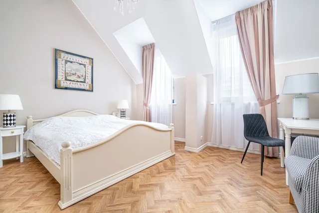 غرفة متصلة بسريرين كوين مع أريكة، Forums Boutique Hotel 1/4