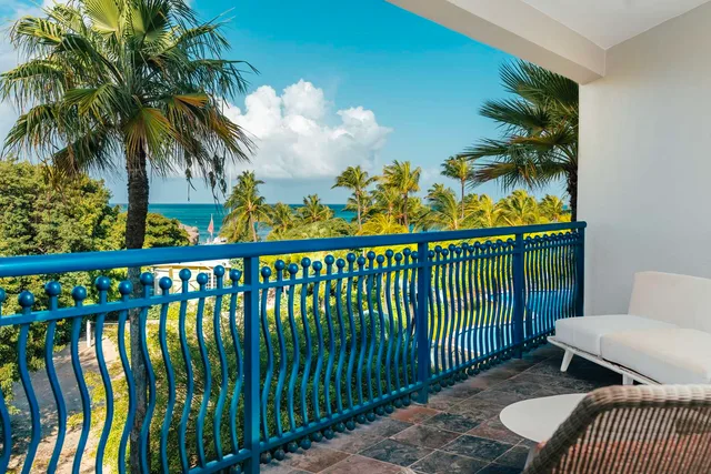 Suite, King Bed, Resort View, Curacao Tower، Hilton Aruba Caribbean Resort and Casino 3/3