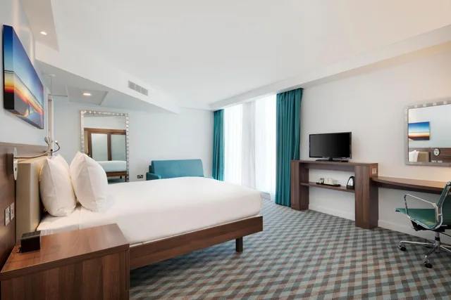 غرفة بسرير كوين مع أريكة لذوي الإعاقة، Hampton By Hilton London Stansted Airport 5/9