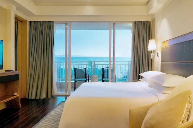 جناح غراند بسريرين مزدوجين بإطلالة على البحر بغرفتي نوم، Sheraton Haikou Hotel 3/3