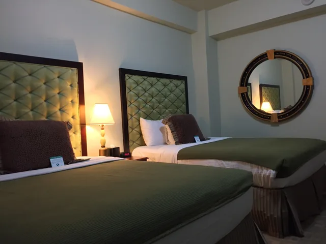 غرفة بسريرين كوين، Murray Hotel 2/3