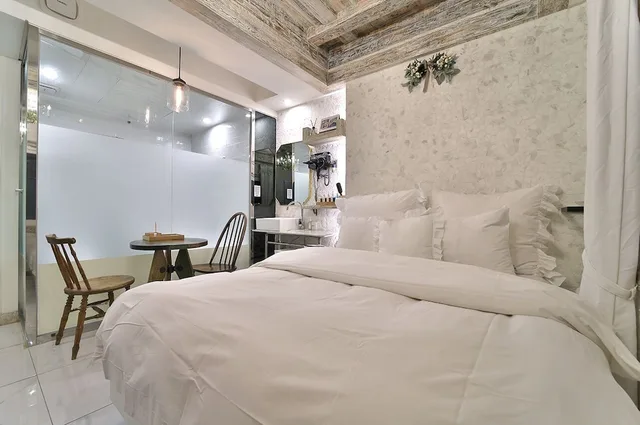 غرفة قياسية بسرير مزدوج، Hotel February Suseong 4/10