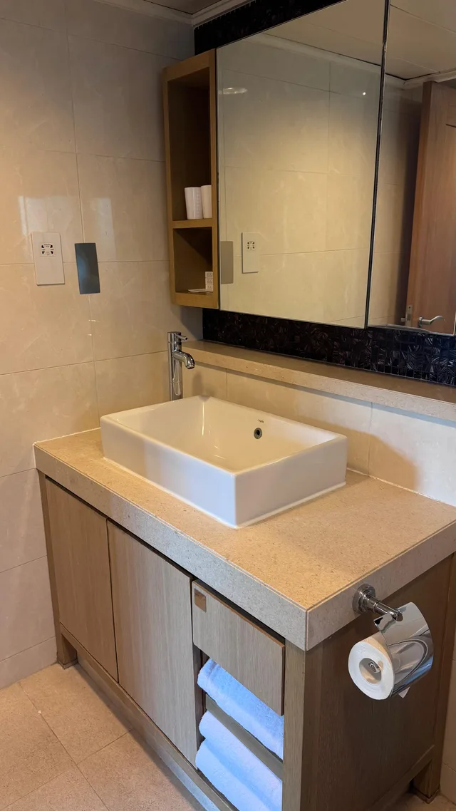 غرفة مزدوجة بإطلالة على البحر، Royal View Hotel 2/2