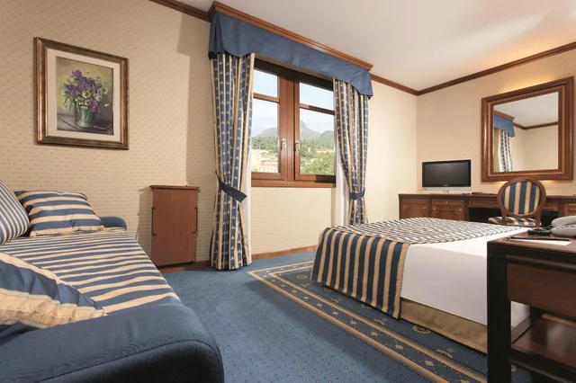 Deluxe, Triple, GRAND HOTEL TRENTO 2/3