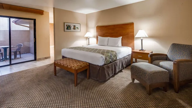 Suite, King Bed, Private Bathroom, Accessible, Best Western Cottonwood Inn 1/6