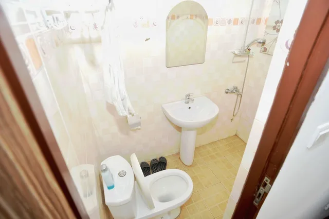 غرفة جونيور بسرير كوين بشرفة، Jess Hotel 2/2