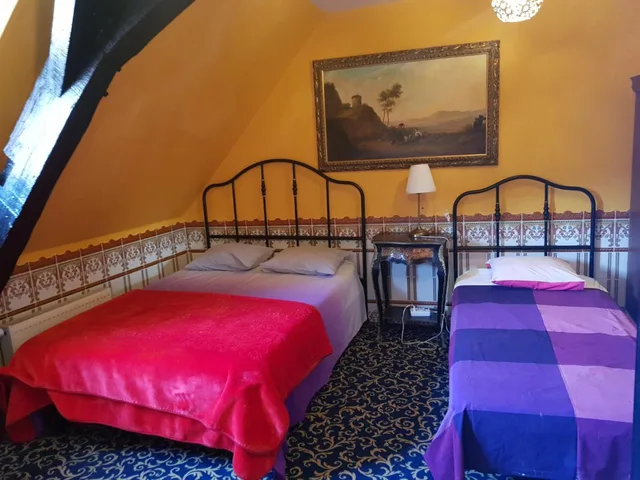 غرفة ثلاثية بسرير فردي، Hotel Mozart 1/2
