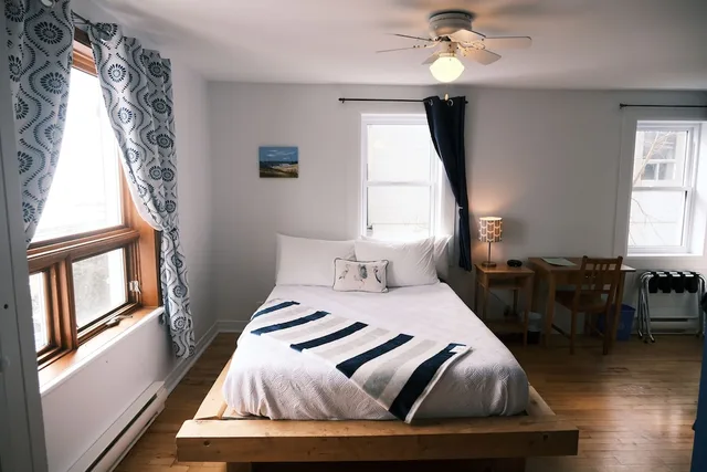 Superior, Murphy Bed, Queen Bed, River View, Private Bathroom, Maison Des Rives 4/7