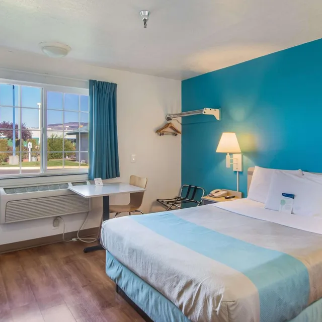 غرفة بسرير كوين لذوي الإعاقة، Motel6 The Dalles, OR 6/10