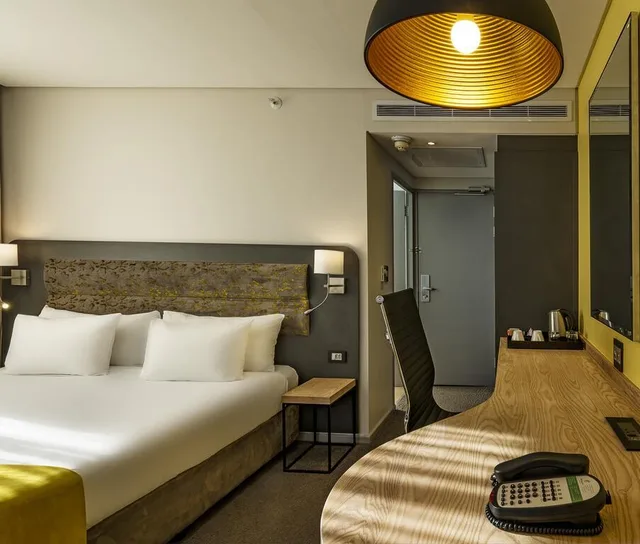 غرفة سوبيريور بسرير مزدوج أو سريرين منفصلين، Cresta Grande Cape Town 6/8