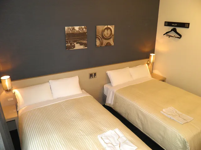 غرفة قياسية بسريرين منفصلين بغرفتي نوم، HOTEL VISTA KUMAMOTO AIRPORT 1/10