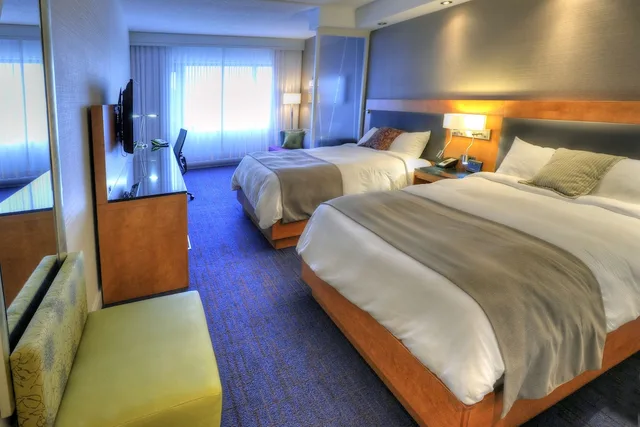 لوفت بسريرين كوين مع أريكة، Hotel Forestel 1/3