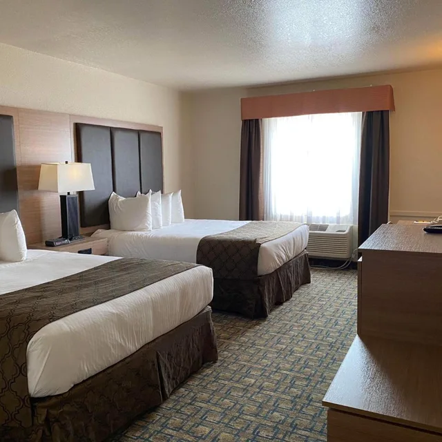 غرفة سوبيريور بسرير مزدوج، Ramada By Wyndham Lloydminster 5/10