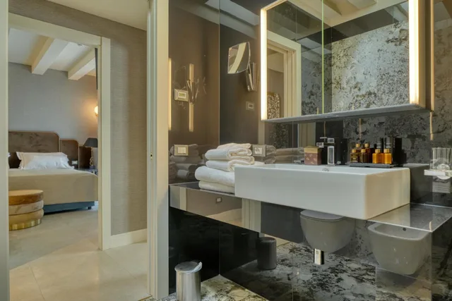 suite, sauna، Palazzo Della Scala 4/5