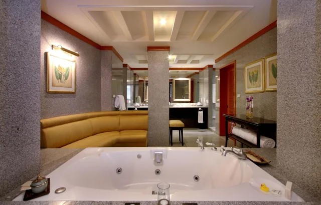 جناح رئاسي مع دخول صالة النادي، Hilton Hua Hin Resort and SPA 5/5