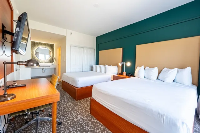 جناح بسريرين كوين لذوي الإعاقة، Montreal Suites Orlando 1/2