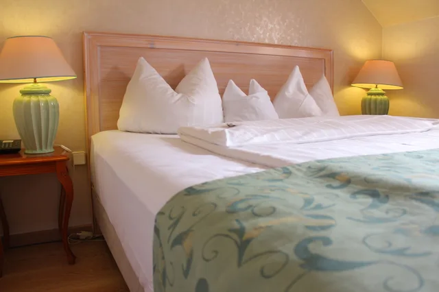 غرفة قياسية بسرير كوين، Hotel Am Muhlenteich Schwelm 5/6
