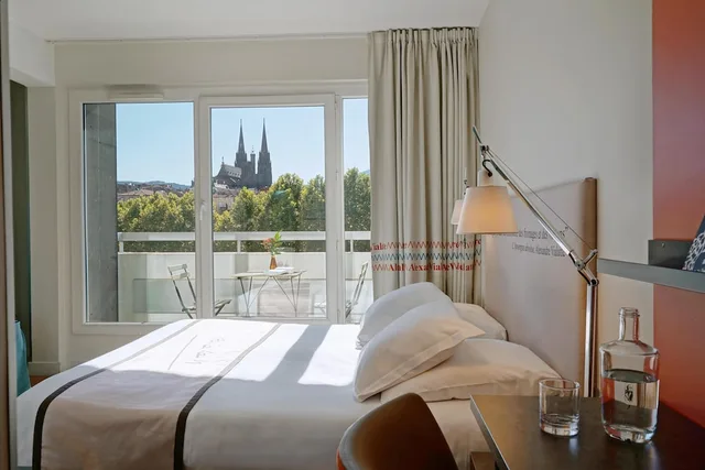 غرفة سوبيريور بسرير كوين بشرفة، Hotel Litteraire Alexandre Vialatte, BW Signature Collection 5/10