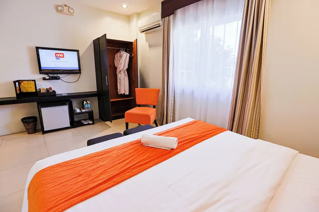 غرفة ديلوكس بسرير كينج، Holiday Suites Hotel Amp Resort 3/4