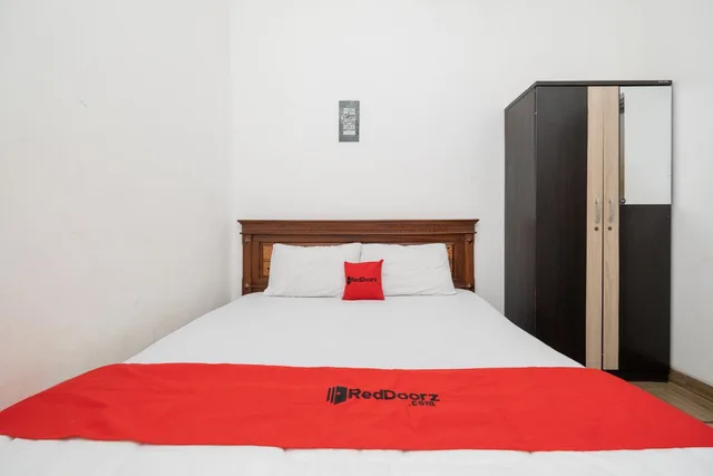 غرفة قياسية بسرير مزدوج، OYO Flagship 90524 Holistay Surabaya New 2/10