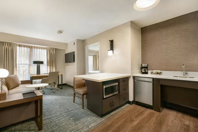 غرفة، Residence Inn By Marriott West Springfield 7/7