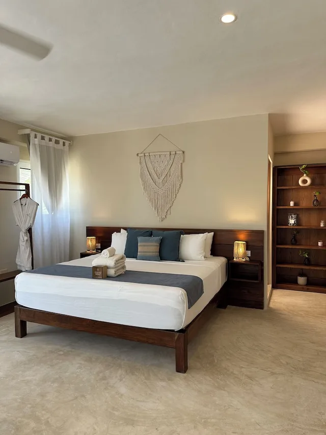 جناح بريفيليج مع أريكة، Noah Beach Hotel and Suites 1/10