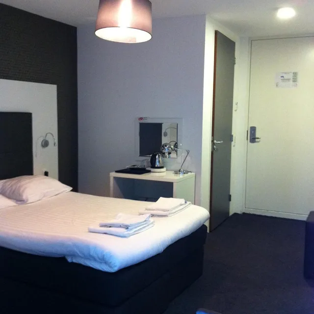 غرفة بسرير مزدوج في الملحق، Hotel Vossius Vondelpark 6/10