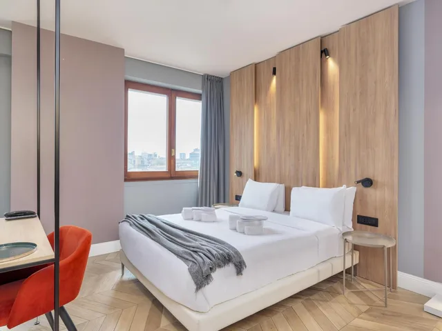 غرفة ديلوكس بسرير كوين، B&B Hotel Milano City Center Duomo 3/7
