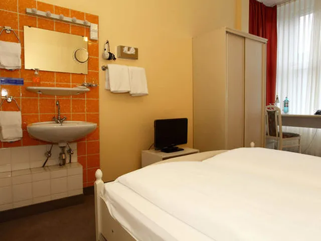 غرفة اقتصادية بسرير مزدوج، Hotel Bellmoor Im Dammtorpalais 1/3