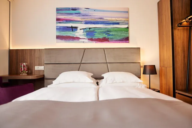 Superior, Family, Sea Side، Paris Hotel 7/10