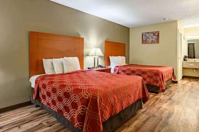 غرفة قياسية بسريرين مزدوجين، Econo Lodge Athens I-65 1/6