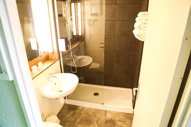 Next Generation, Family, Double and Twin Beds، CAMPANILE NARBONNE 3/4