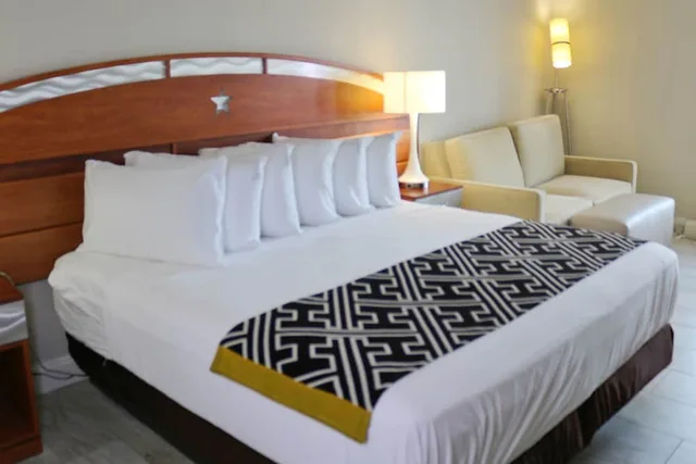 Room, King Bed, Accessible, Magic Key Resort 1/5