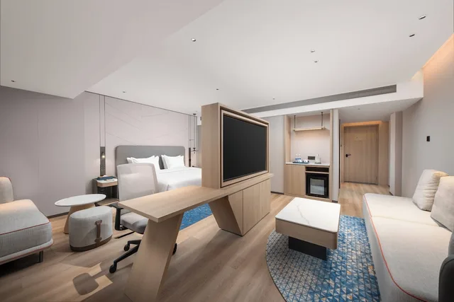 Suite, King Bed, Holiday Inn Express Zhangzhou Zhangpu by IHG 2/4