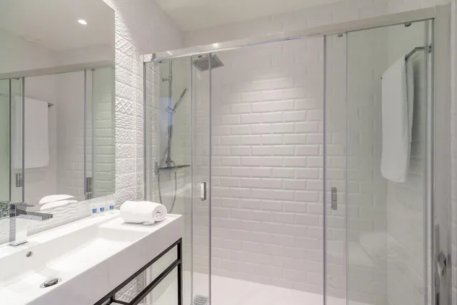 2 Bedrooms, Suite, Tandem Ancha 34 3/3
