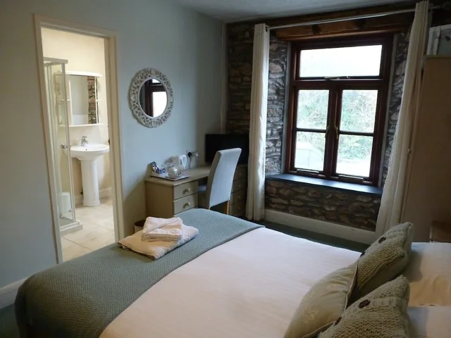 غرفة ثلاثية بسرير مزدوج وسرير فردي، The Liscawn Hotel 3/5
