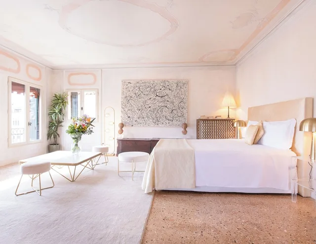 جناح ملكي بسرير كينج بإطلالة على القناة، Palazzetto Pisani Boutique Resort 1/7