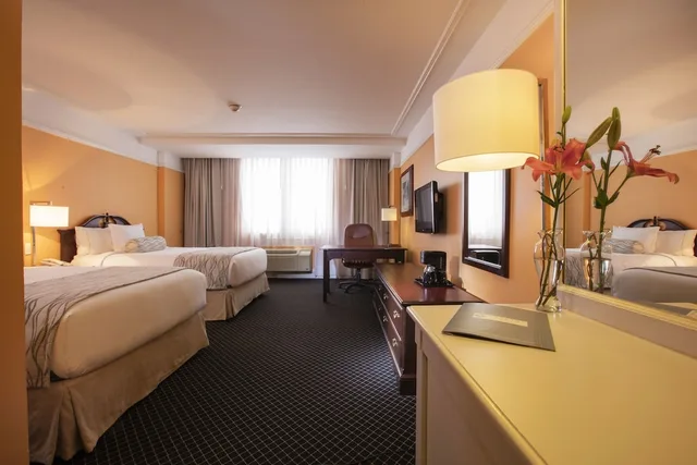 Deluxe, 2 Double Beds, Krystal Satelite Maria Barbara 2/2