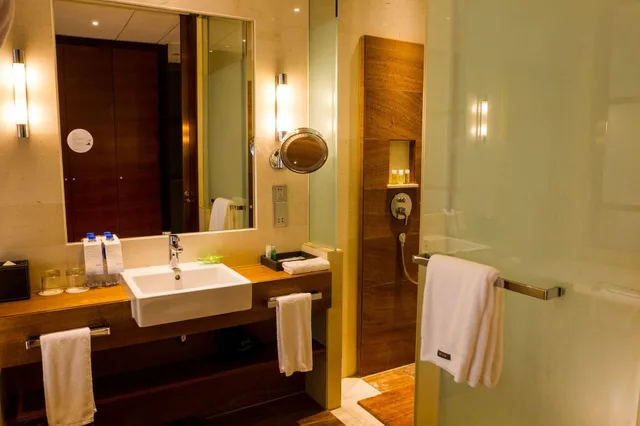 جناح كلوب، The Westin Guangzhou 8/8