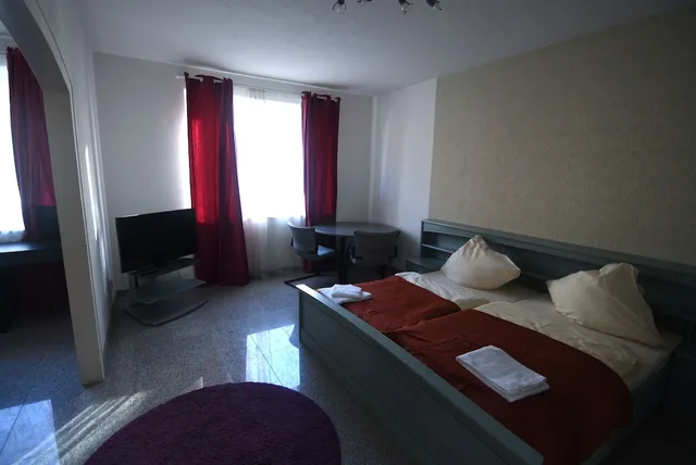 شقة كومفورت بسريرين كوين بغرفتي نوم، City Center Suites Hannover 2/4