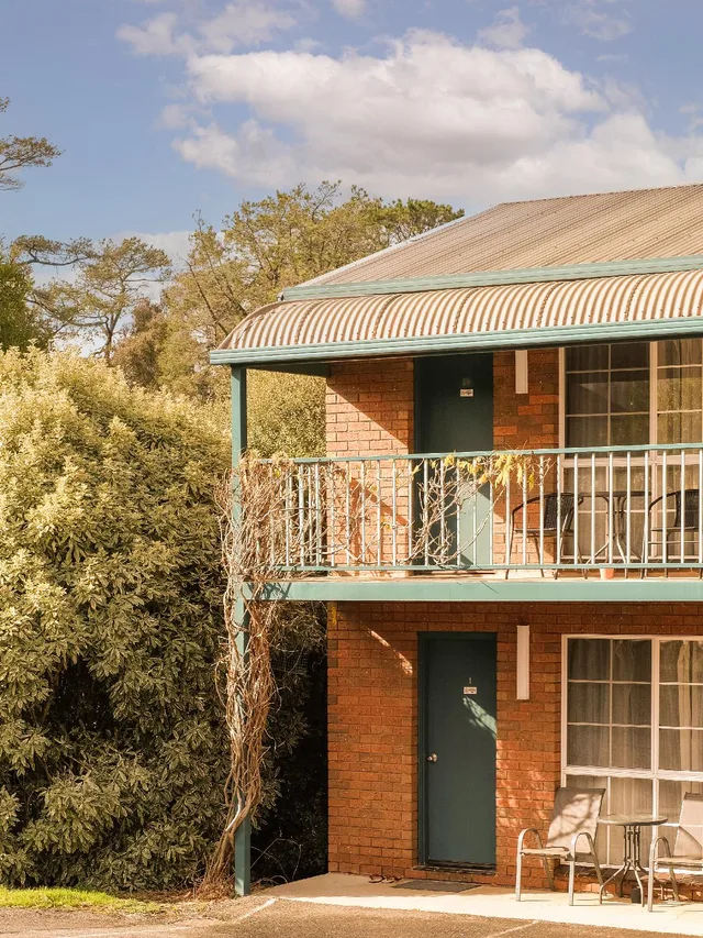 غرفة قياسية بسرير كوين وسرير فردي وسرير كوين لذوي الإعاقة، HEPBURN SPRINGS MOTOR INN 1/1