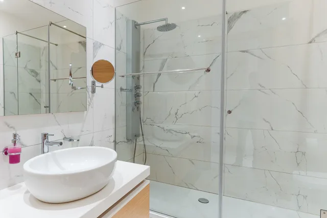 جناح جونيور بسرير كينج بإطلالة على البحر، Vrachia Hotel 5/6
