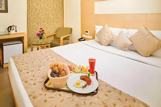 غرفة سوبيريور بسرير كينج، Coraltree Hotel Bangalore 2/2